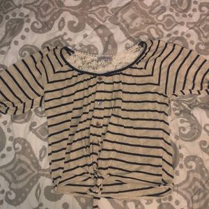 Stripped shirt with lace back